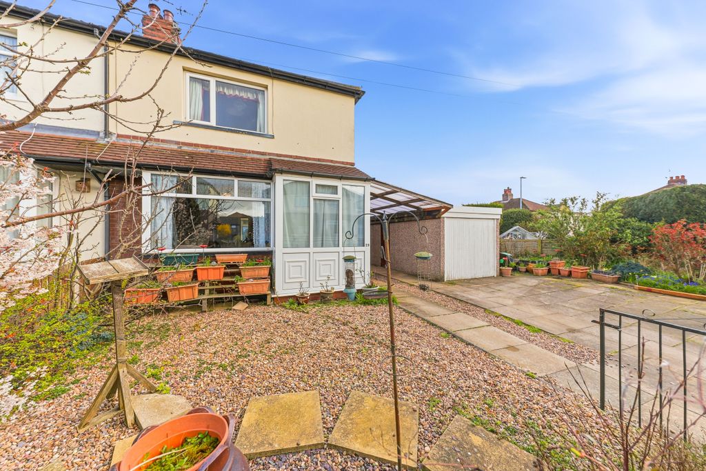 Property photo 1 of 10 Street View