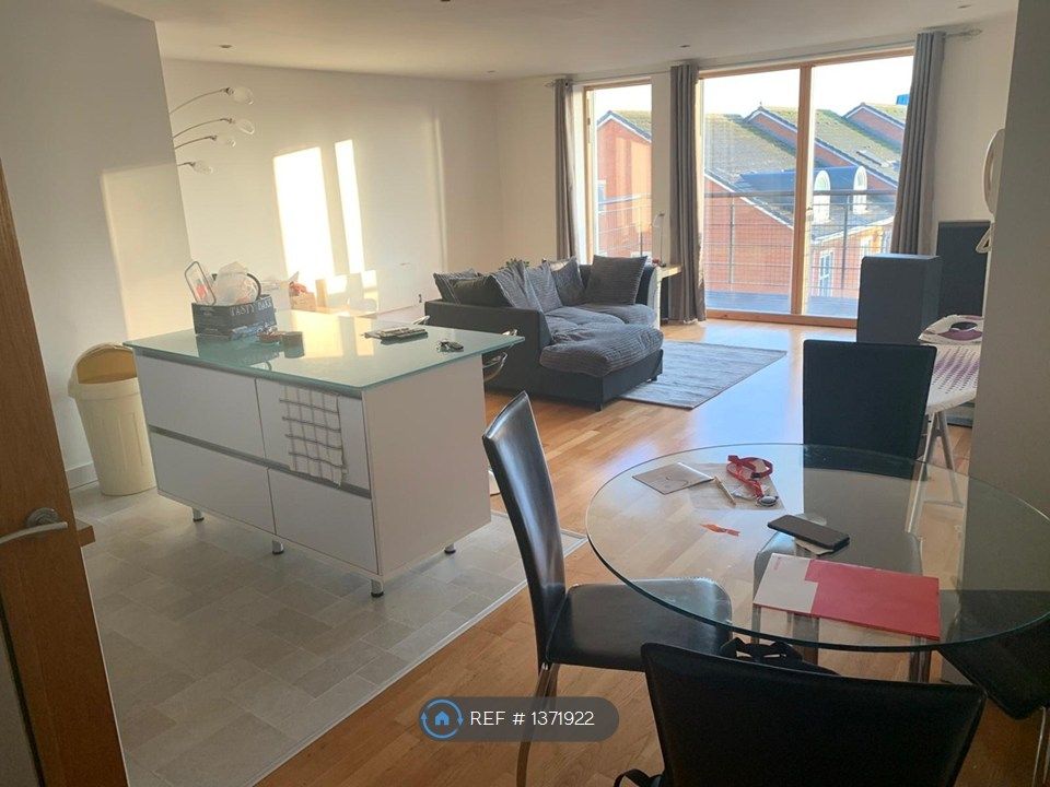 Property photo 1 of 9 Open Plan Living And Dining