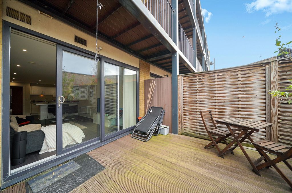 Property photo 3 of 14 Picture No. 21