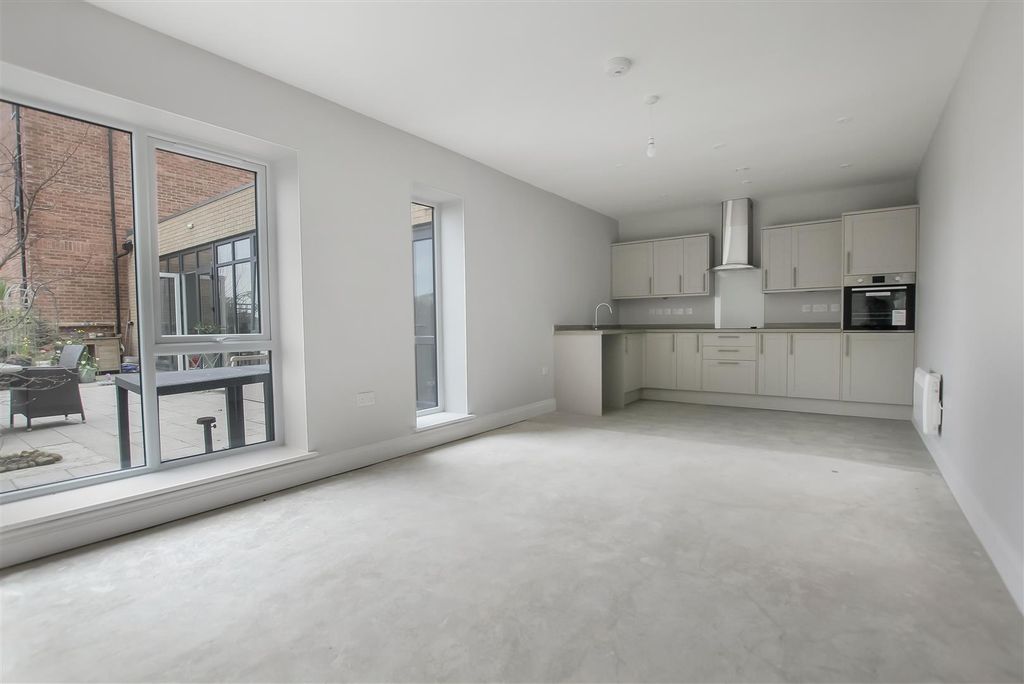 Property photo 2 of 11 Img_1759.Jpg