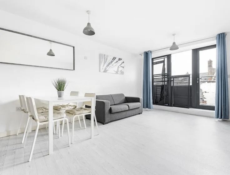 Property photo 2 of 3