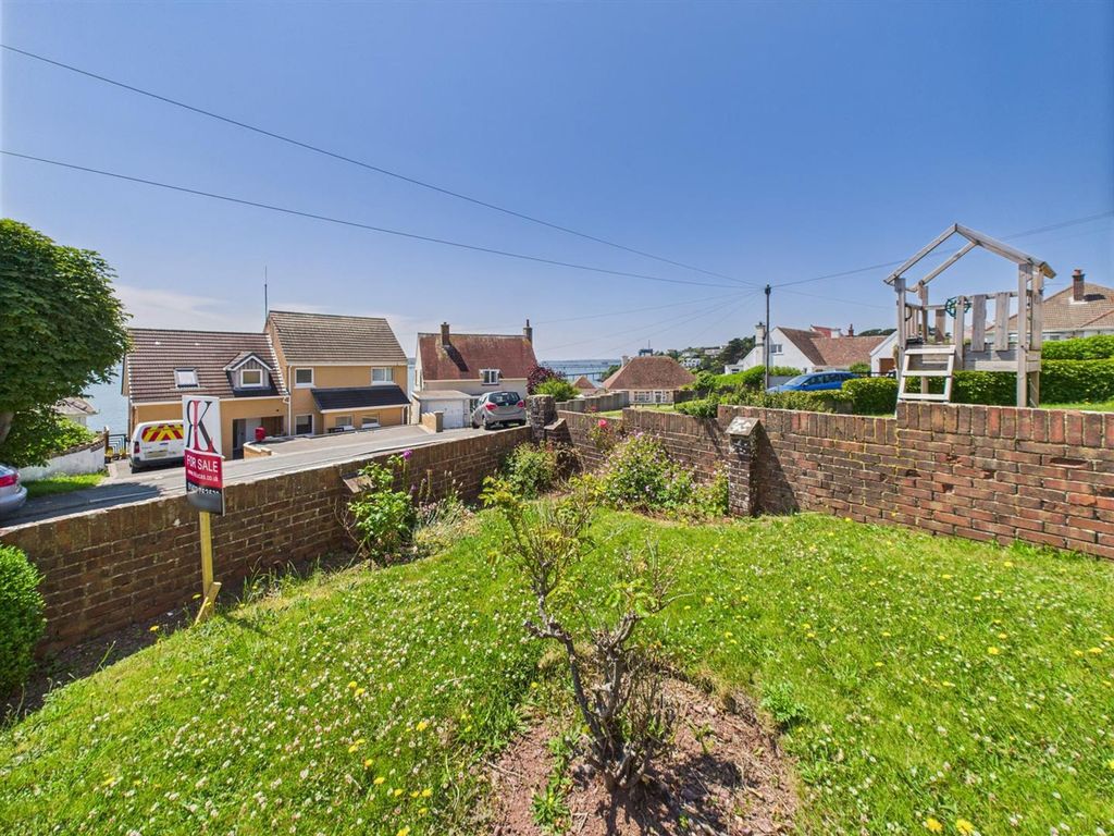 Property photo 2 of 16 Cam05474G0-Pr0010-Still004.Jpg