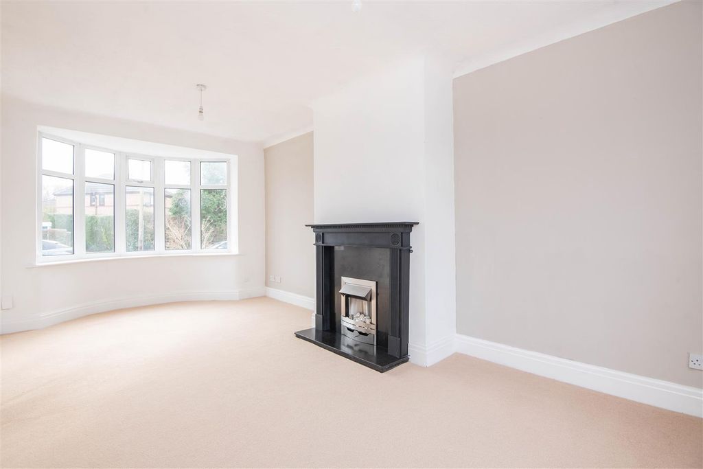 Property photo 2 of 20 Lounge