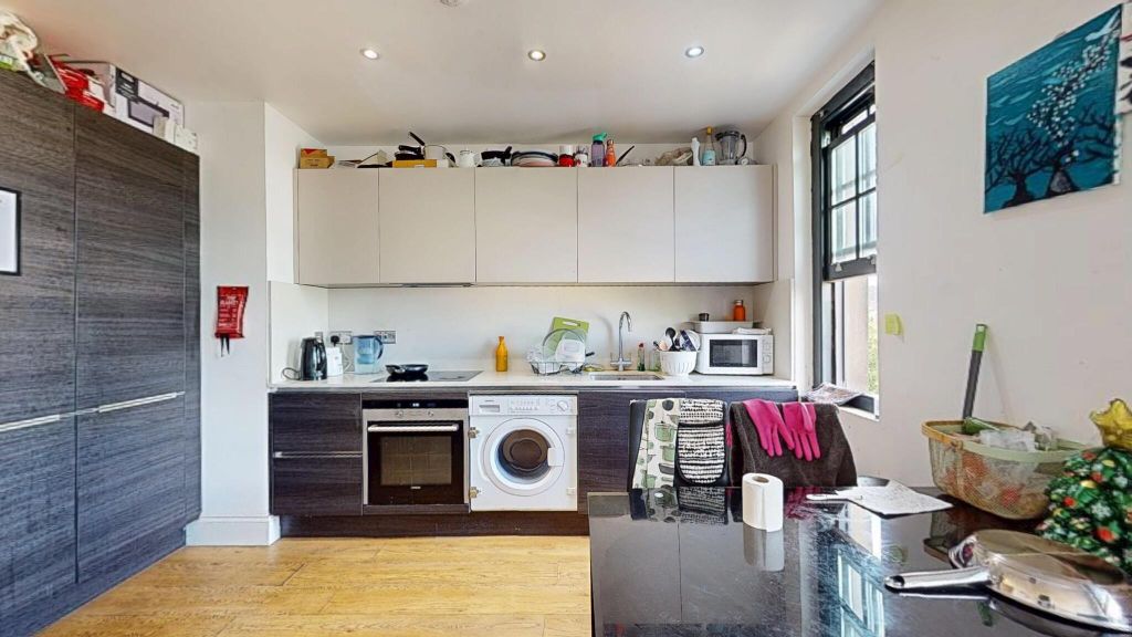 Property photo 2 of 13 Kitchen