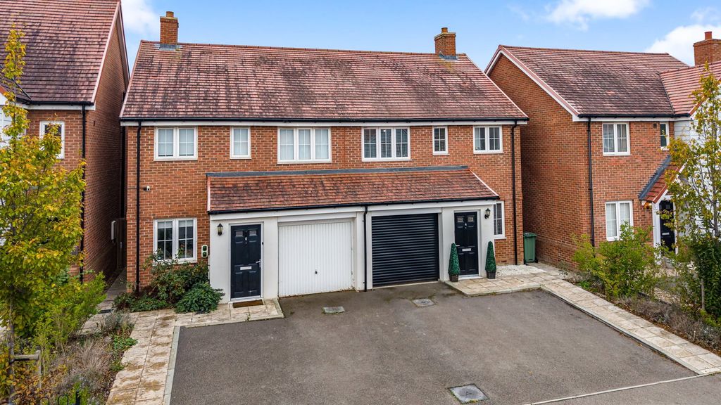 Property photo 2 of 38