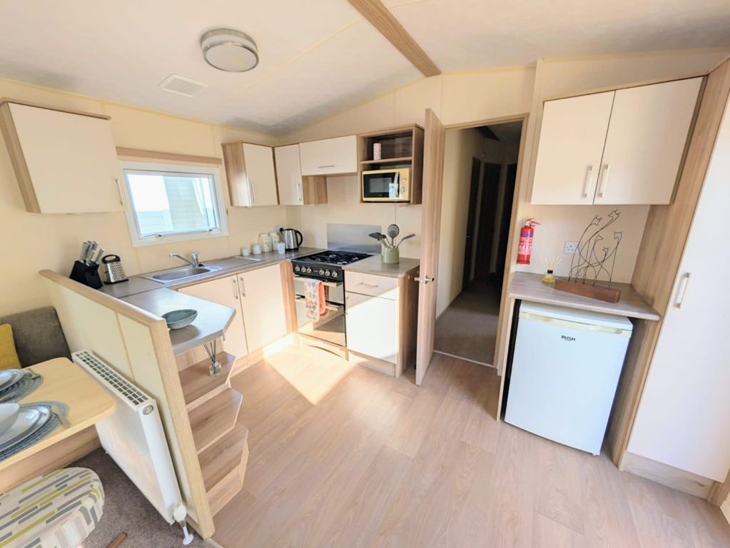 Property photo 2 of 6 Abi Summer Breeze 2014 Car0057460 149343641.Jpeg