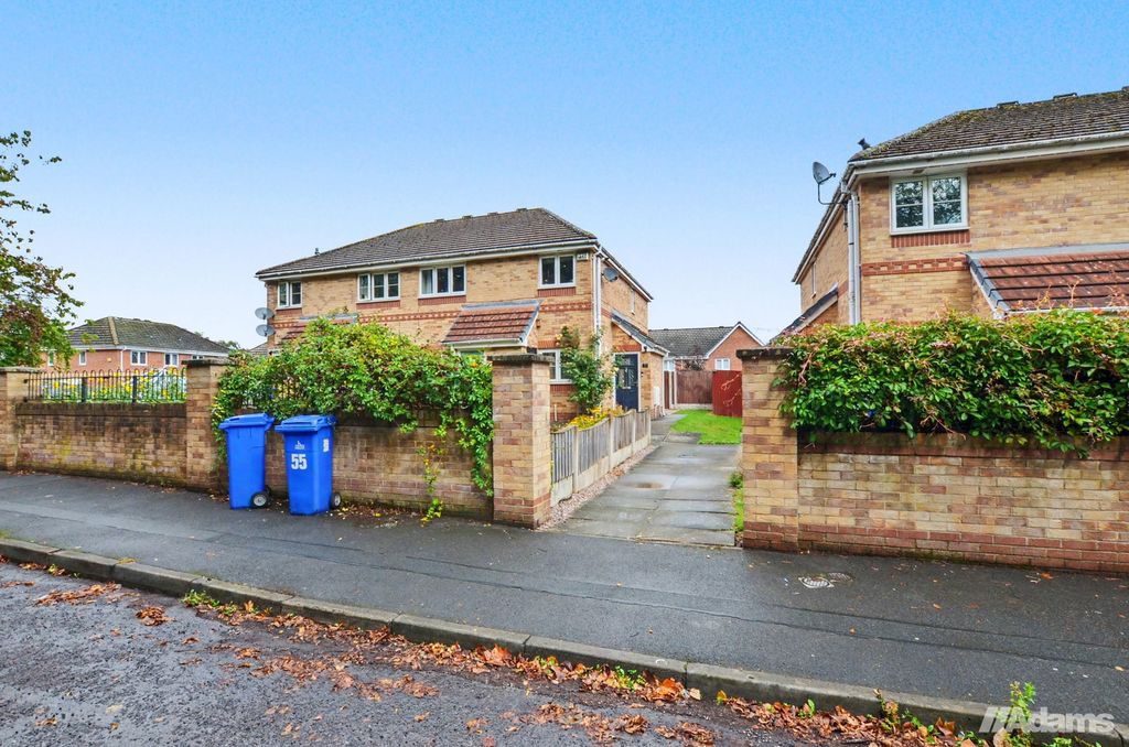 Property photo 2 of 17