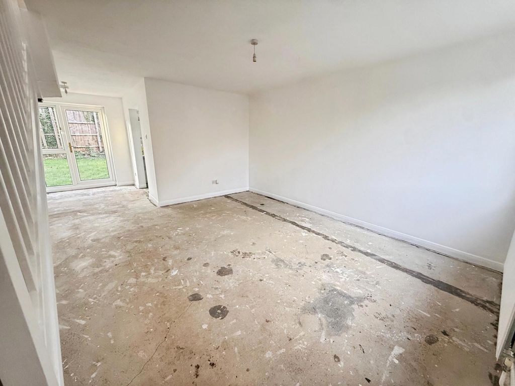 Property photo 2 of 16 Pbox-Img.Jpg