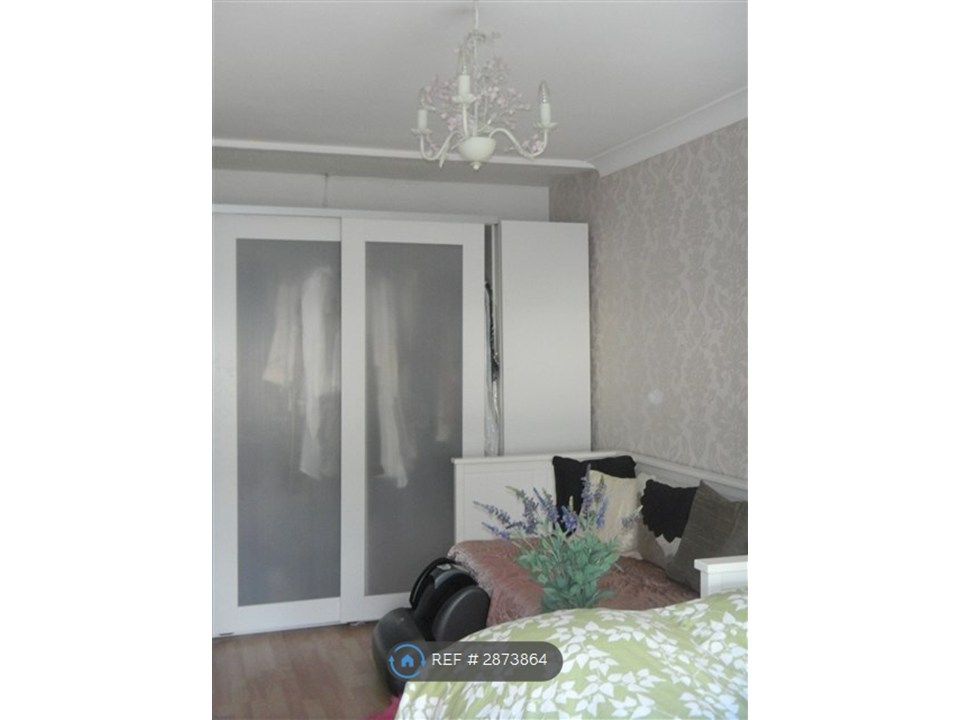 Property photo 3 of 12 Bedroom 1