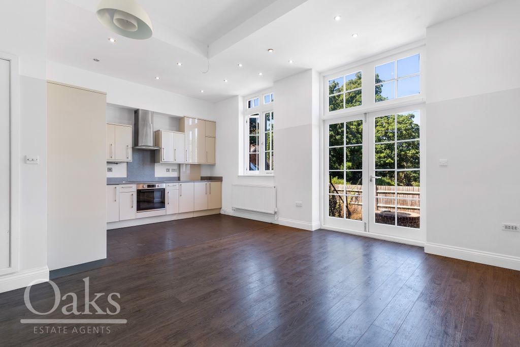 Property photo 1 of 10 Kitchen / Reception