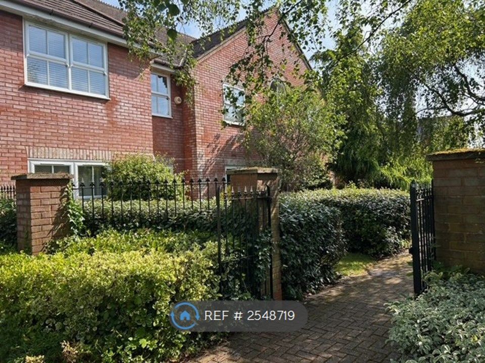 Property photo 3 of 26 Gated Entrance
