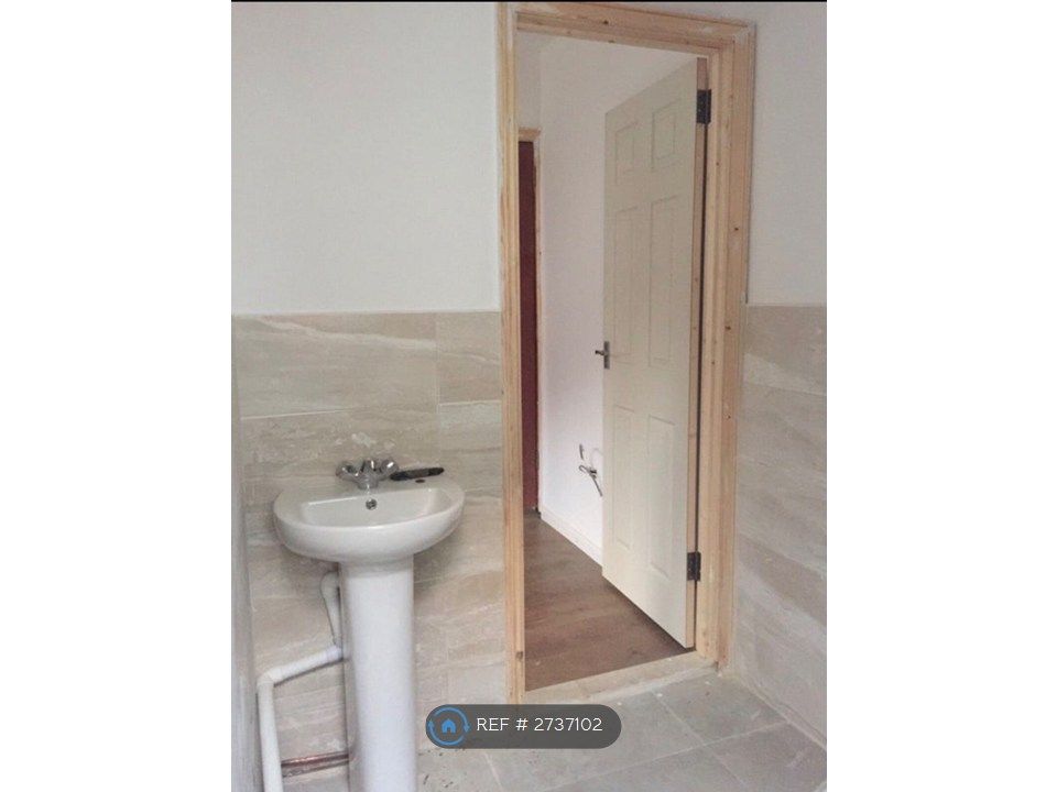 Property photo 1 of 4