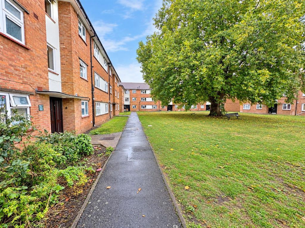 Property photo 1 of 6 Autumn Courtyard Pathway.Png