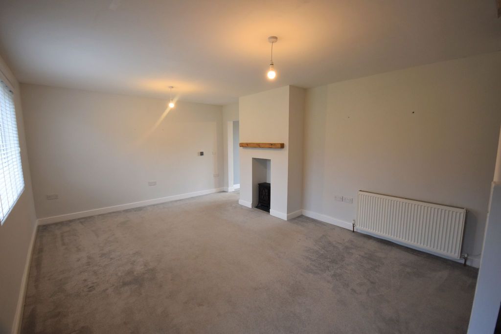 Property photo 3 of 18 Photograph 3