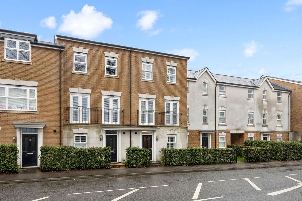 Property photo 1 of 19