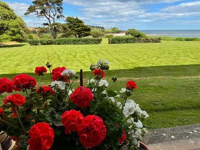 Property photo 3 of 47 Lovely Sun Patio With Stunning Views