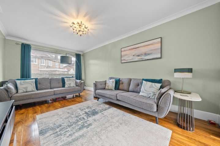 Property photo 2 of 35
