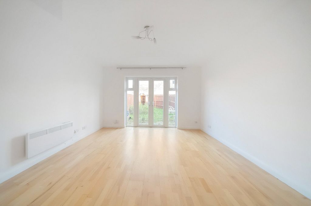 Property photo 2 of 18 Picture No. 04