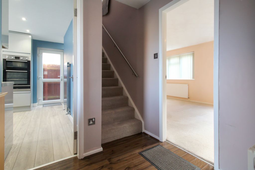 Property photo 3 of 17 Img_0389.Jpg