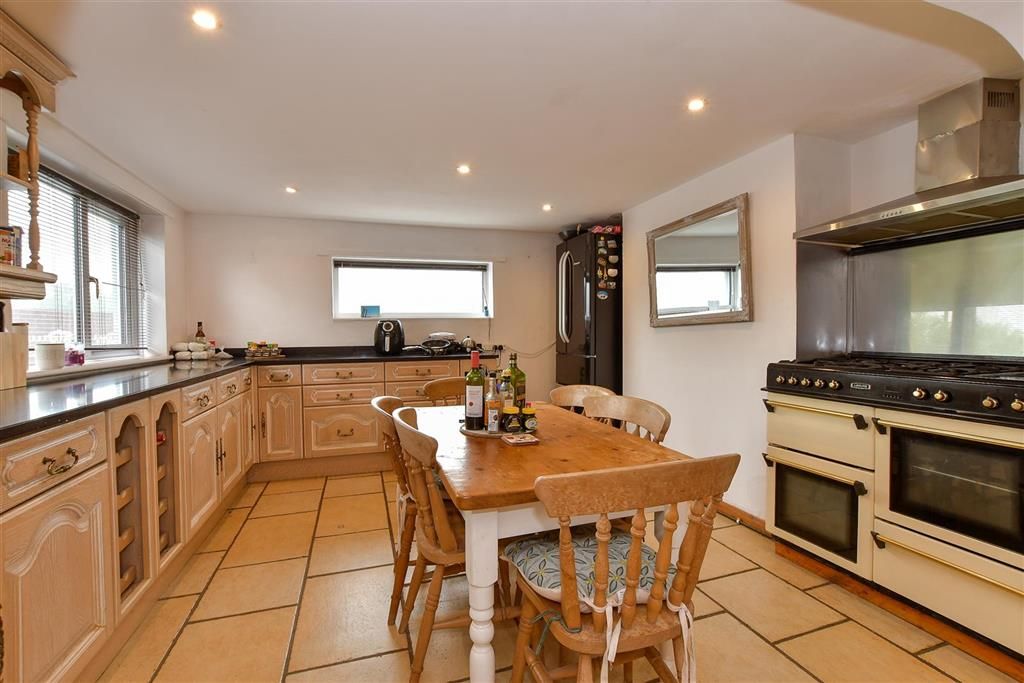 Property photo 3 of 13 Kitchen/Breakfast Room
