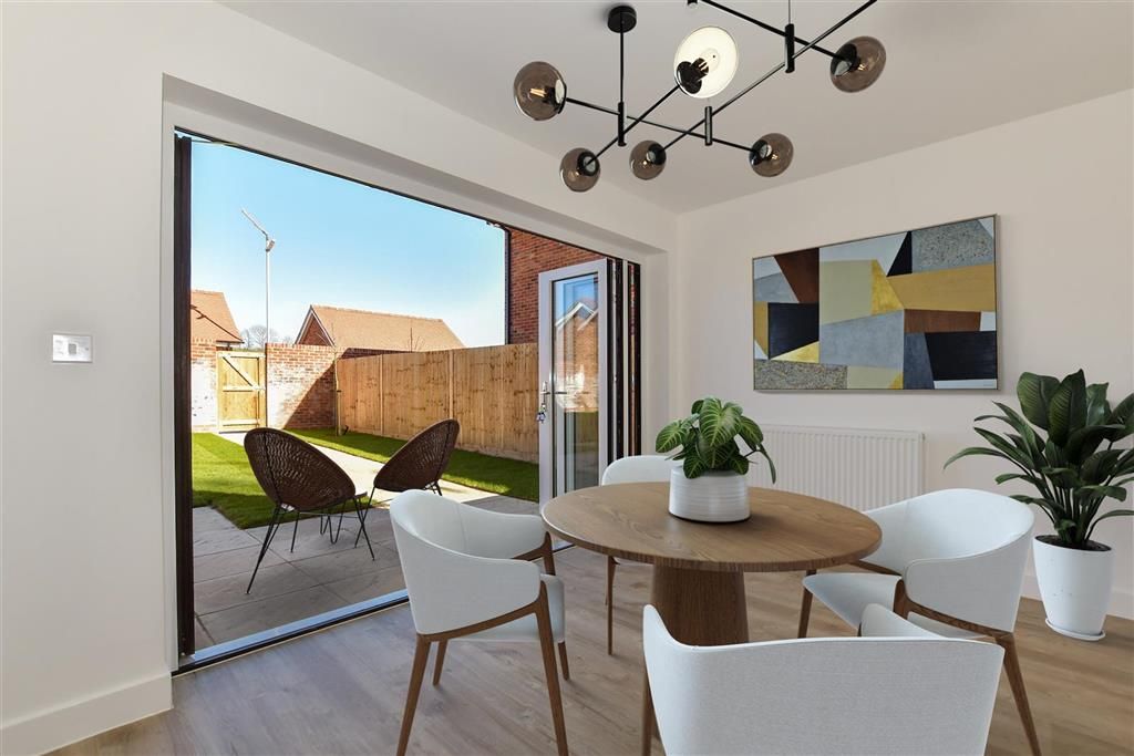 Property photo 1 of 11 Dining Area