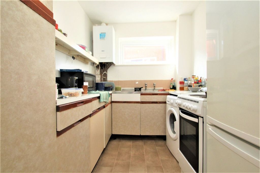 Property photo 3 of 5
