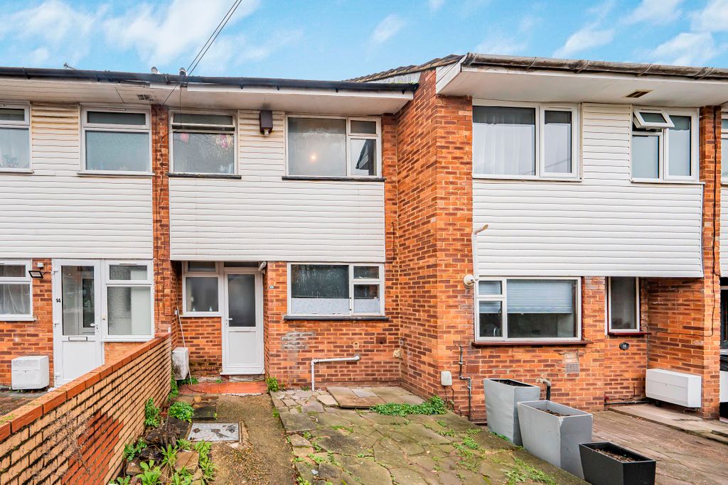 Property photo 1 of 8