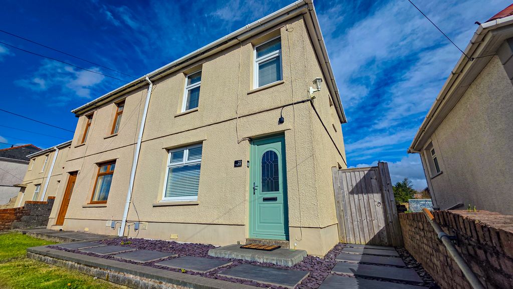 Property photo 1 of 25