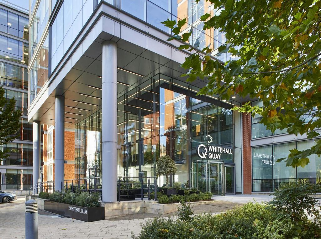 Property photo 1 of 6 2 Whitehall Quay_Hla7964_Hrp_Lr.Jpg