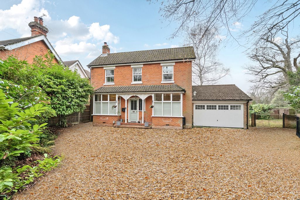 Property photo 1 of 12