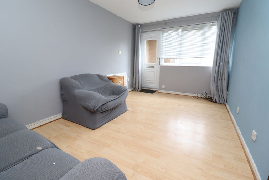 Property photo 2 of 7 Img_1813
