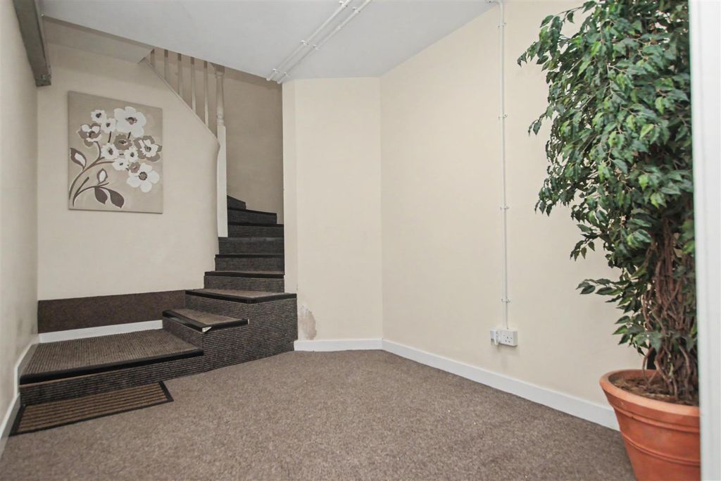 Property photo 2 of 12 2.Jpg