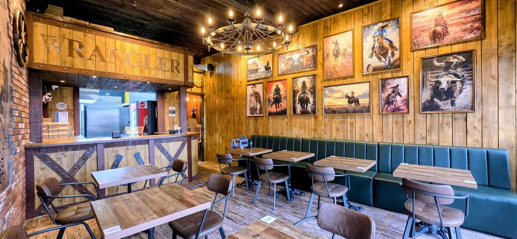 Property photo 3 of 7 50F7B4A1-9372-43E5-9Bb2-75A1Ca32F7E0~1.Jpg