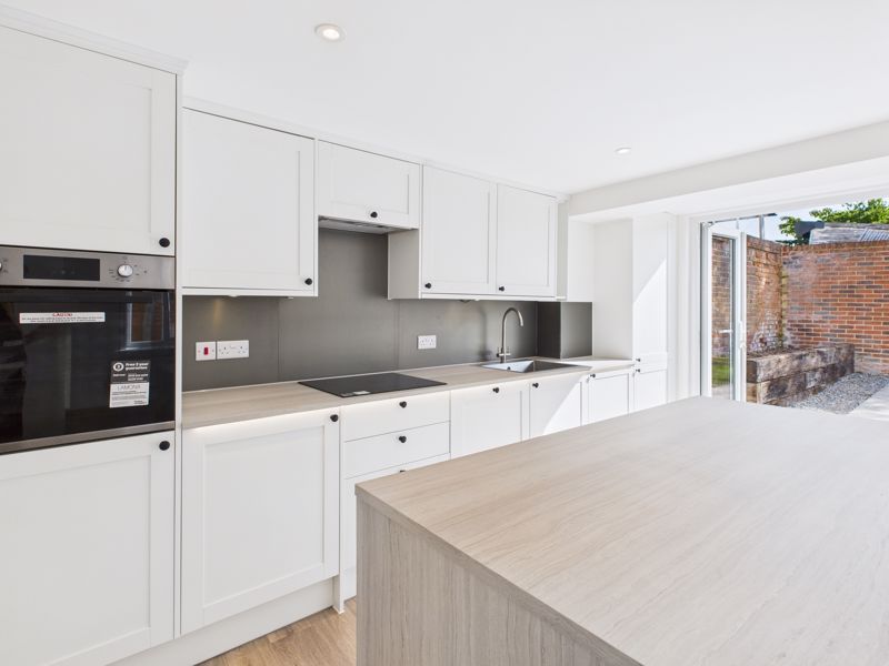 Property photo 1 of 20 Kitchen