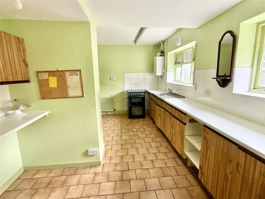 Property photo 3 of 21 Picture No. 10