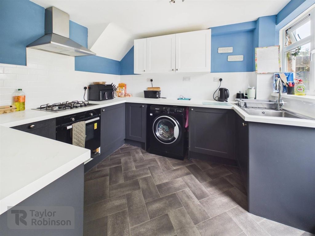 Property photo 3 of 10 4730E25Fa53B48E6Bb79Ed69Bdc983Bb_100_Cam02600G0-Pr