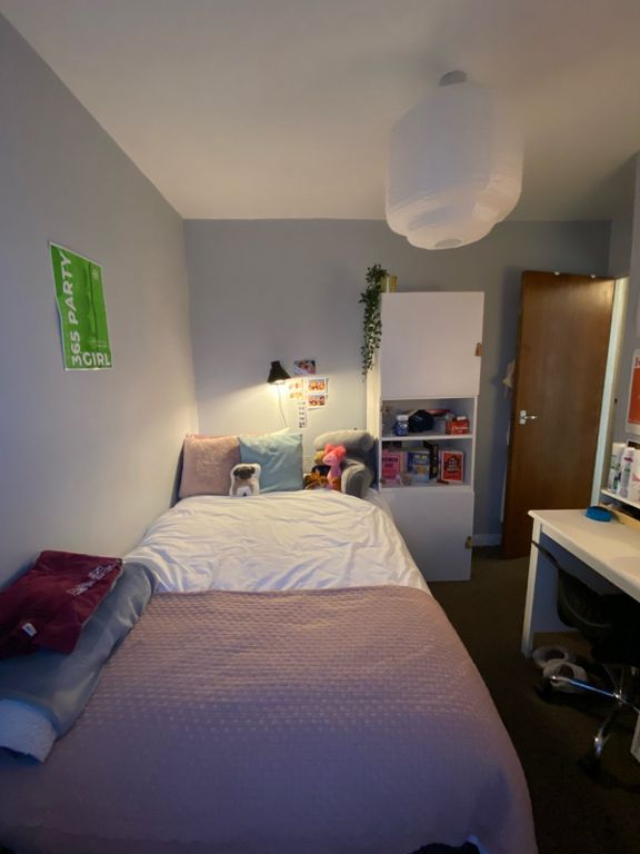 Property photo 3 of 11 Picture 3