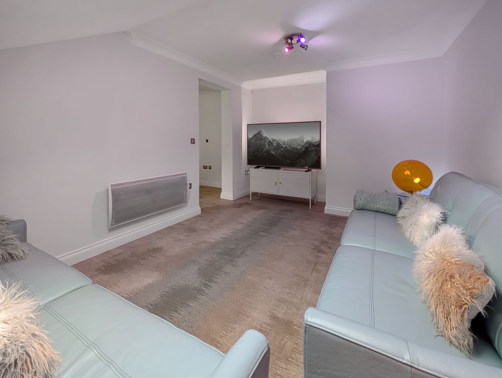 Property photo 3 of 15 1