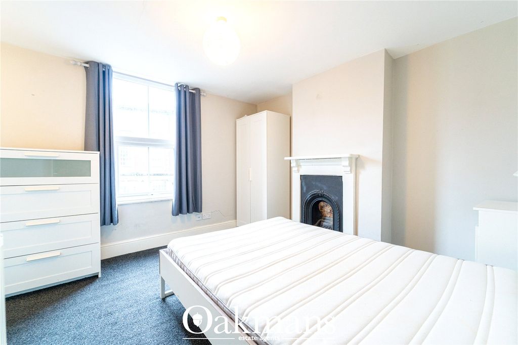 Property photo 2 of 18 Picture No. 23