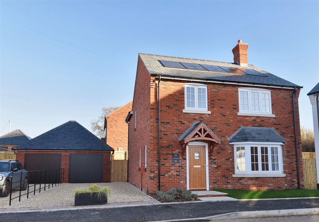 Property photo 1 of 11 Front