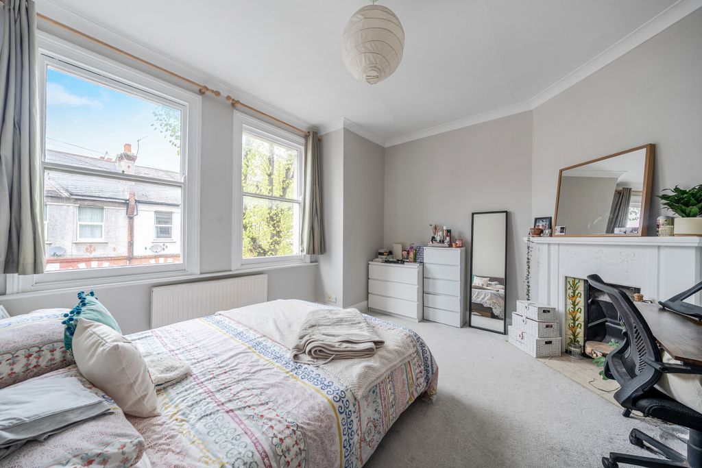 Property photo 3 of 14 1447367-2-69E63B9...