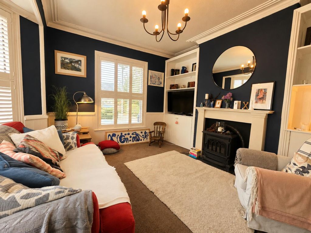 Property photo 2 of 13 Living