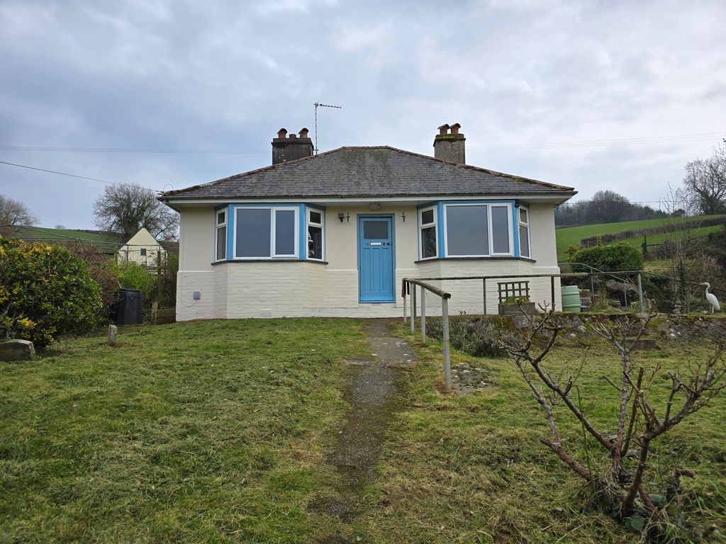 Property photo 1 of 9 Front