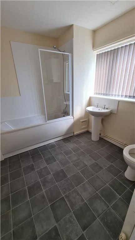 Property photo 2 of 14 Photo 15