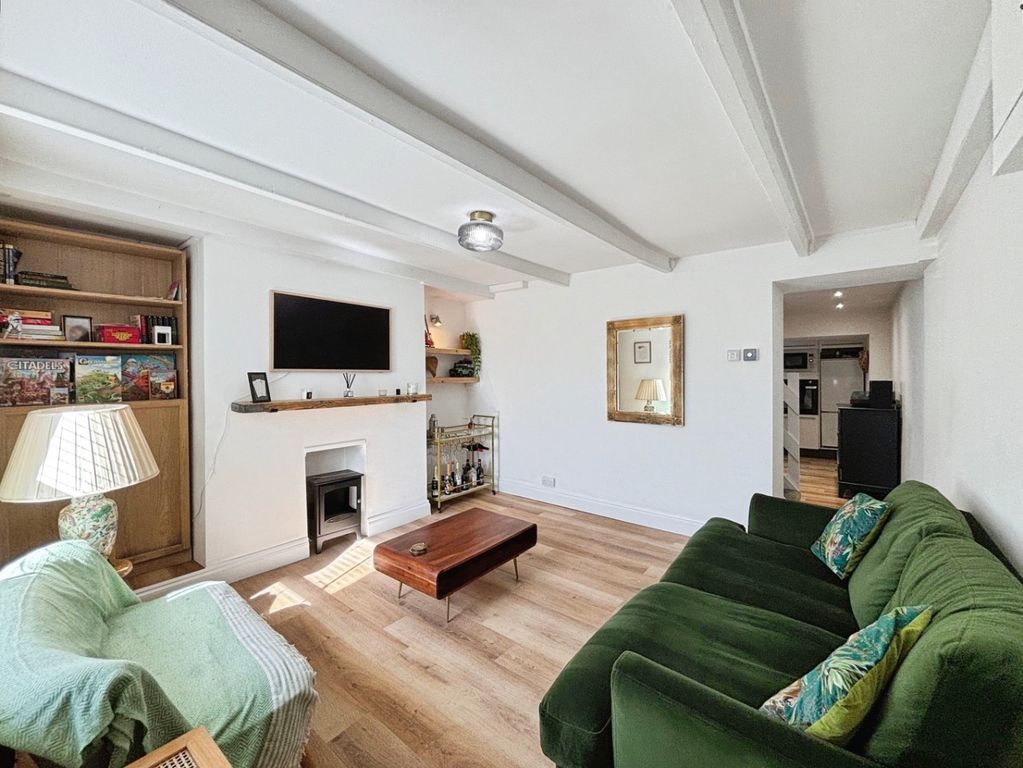 Property photo 2 of 20 4928349