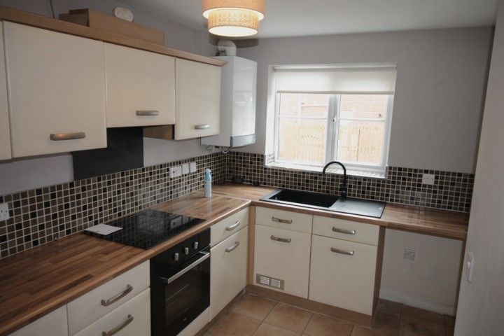 Property photo 2 of 15 Kitchen