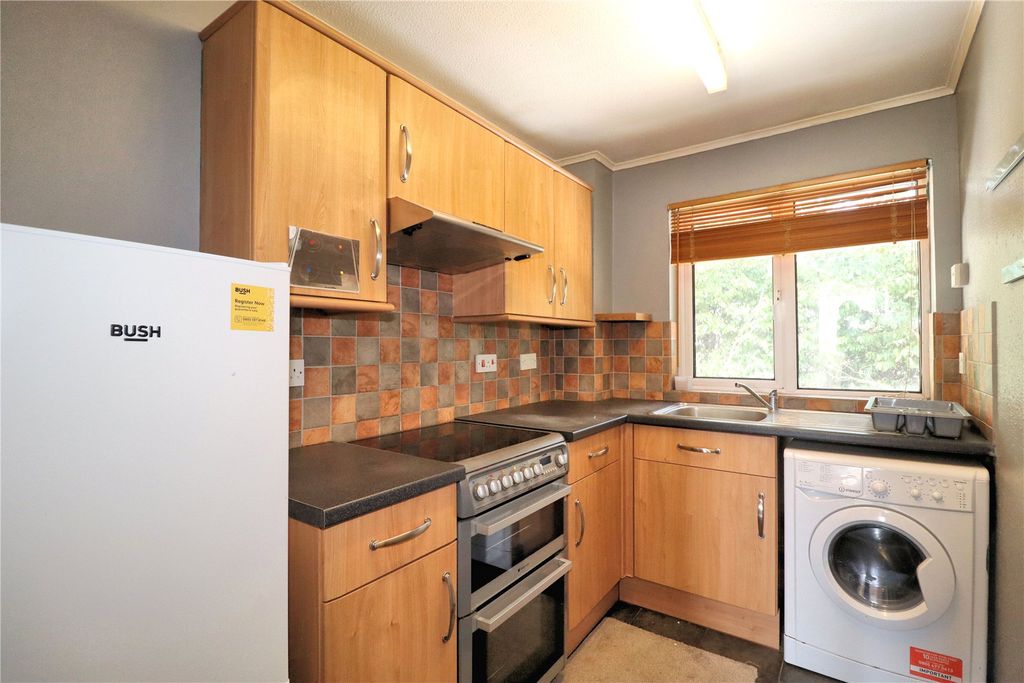 Property photo 3 of 7 Picture No. 02