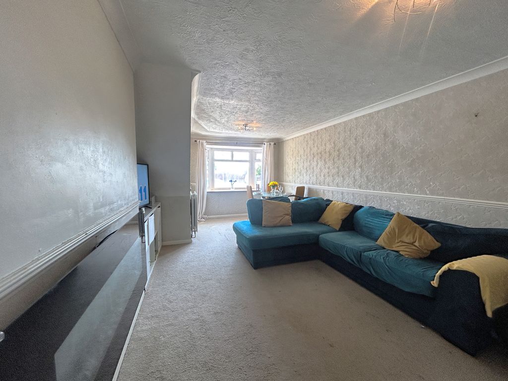 Property photo 3 of 14 6Bc7C56B-3Ea5-411F-B0E5-10E087D55706.Jpg