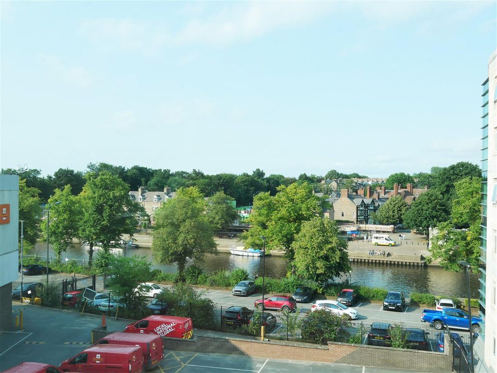 Property photo 2 of 11 4.Jpg