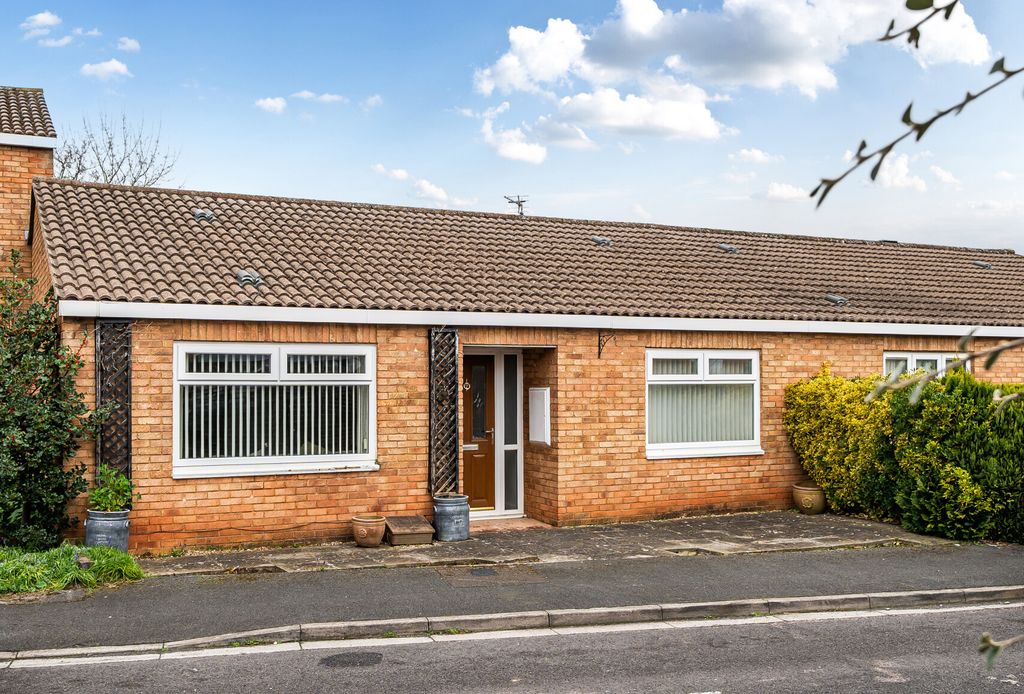 Property photo 2 of 22 1421886-1-69A6d4A...